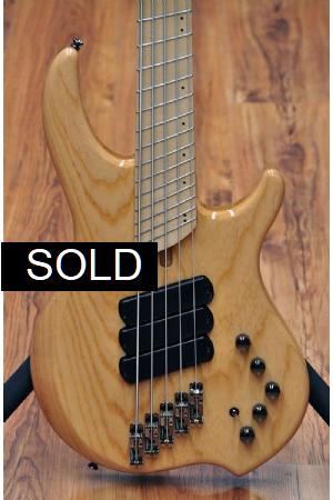 Dingwall Combustion 3 pickup 5 String Ash Natural Serial#11547 Dingwall Combustion 3 pickup 5 String Ash Natural Serial#11547